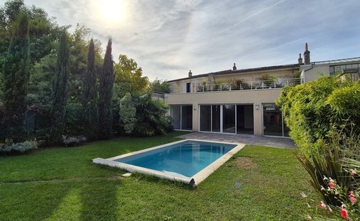 Apartment in Saint Jean-Belcier-Carle Vernet-Albert 1er, Bordeaux, France 1