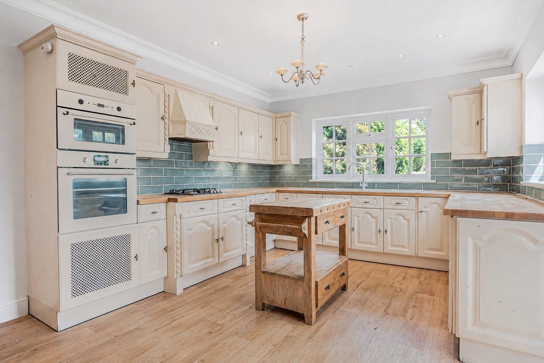 House in Little Heath, Hertsmere, England 5 - 18121514