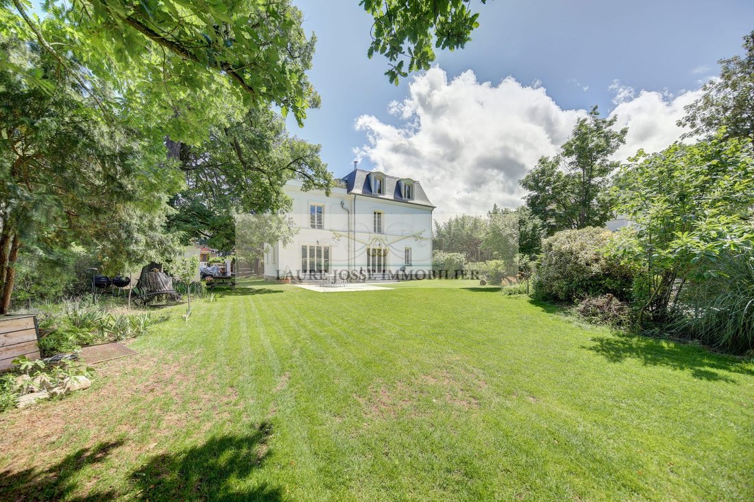 House in Le Vésinet, Ile-de-France, France 3 - 18124565
