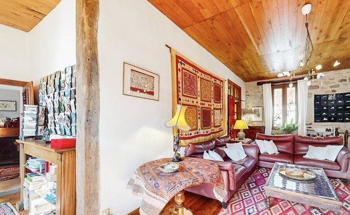 Magnificent Medieval Castle Overlooking The Lot Valley, With Swimming Pool, Outbuildings, Near Figea