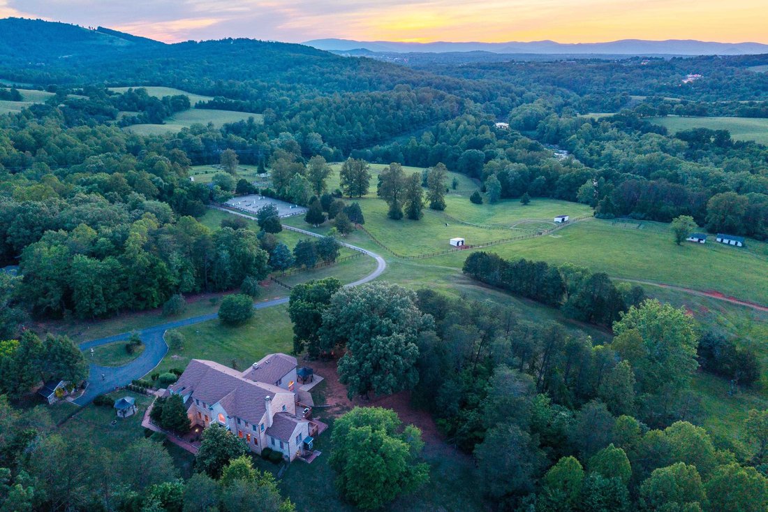Terrain à Charlottesville, Virginie, États-Unis 2 - 18121520
