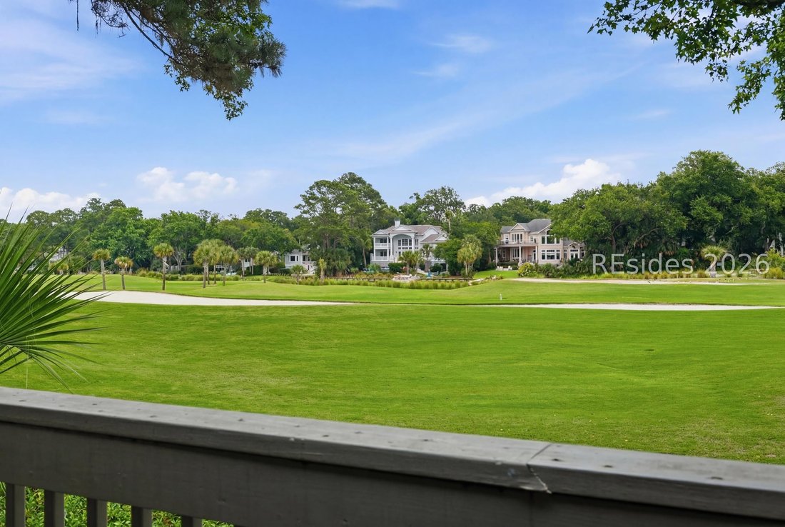 Condo in Hilton Head Island, South Carolina, United States 2 - 18122700