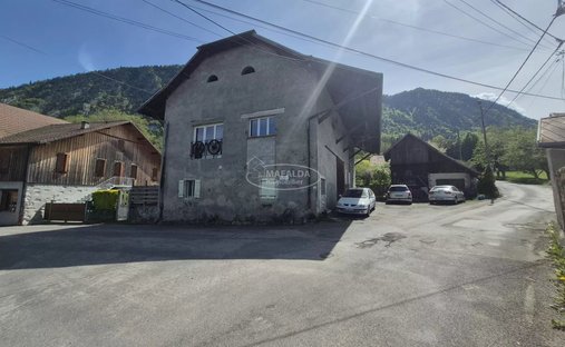House in Centre, Bonneville, France 1