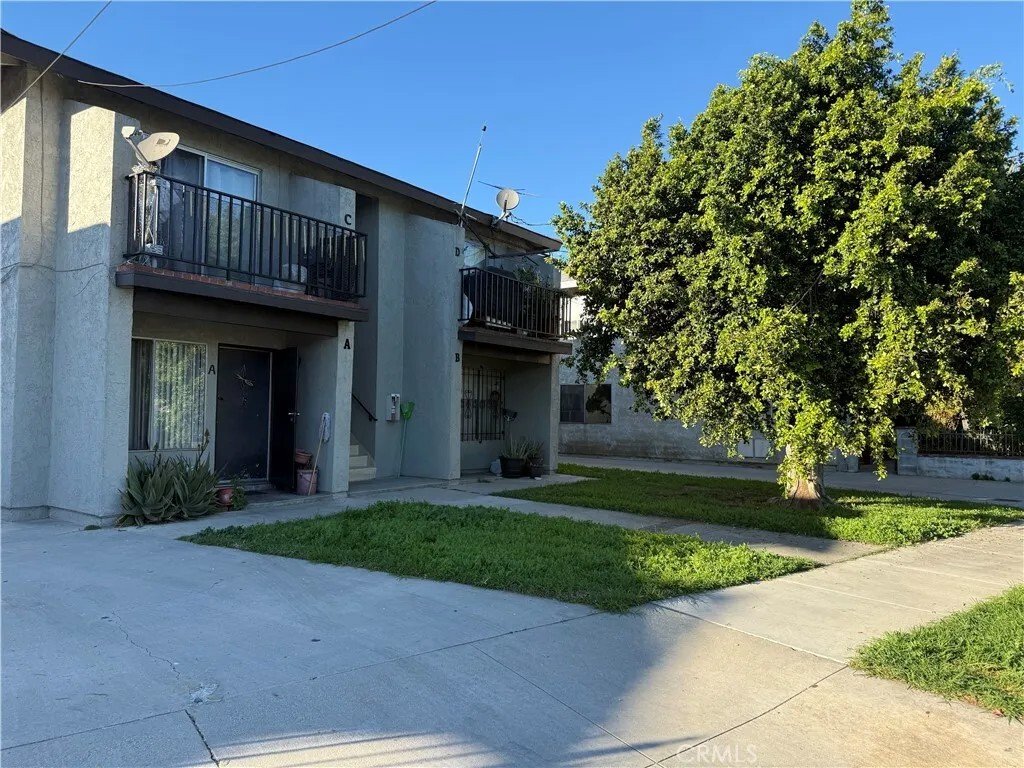 Montebello, California, United States 5 - 16792783