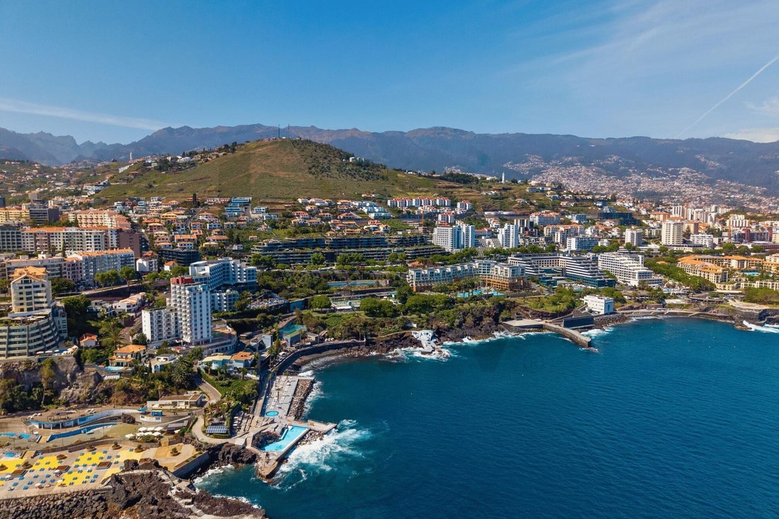 Apartment in Sao Martinho, Madeira, Portugal 1 - 18123229