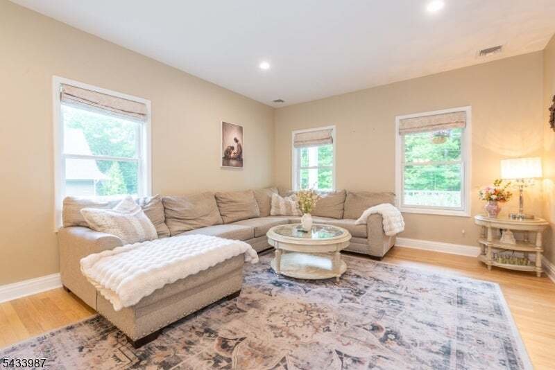 House in Riverdale, New Jersey, United States 4 - 18121092
