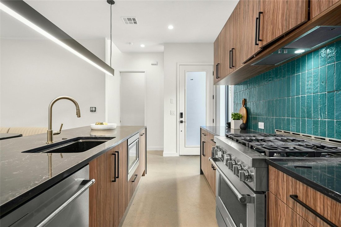Condo in Austin, Texas, United States 5 - 18122909