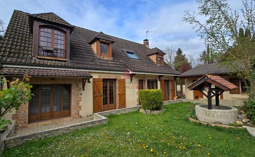 Villa in Carouge Joncs Marins, Bretigny-sur-Orge, France 1