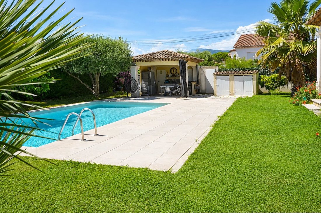 Villa in Les Indes les-Groulles, Mouans-Sartoux, France 2 - 18119823