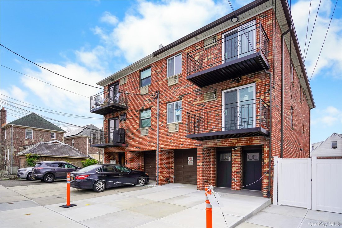 House in New York, New York, United States 1 - 18122070