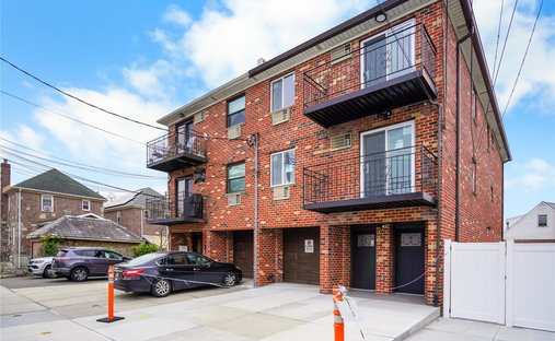 House in New York, New York, United States 1