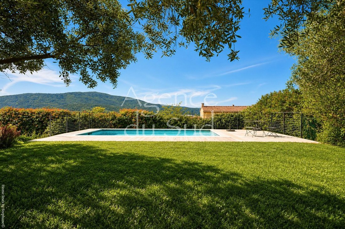 House in Saint-Zacharie, Provence-Alpes-Côte d'Azur, France 1 - 18122452