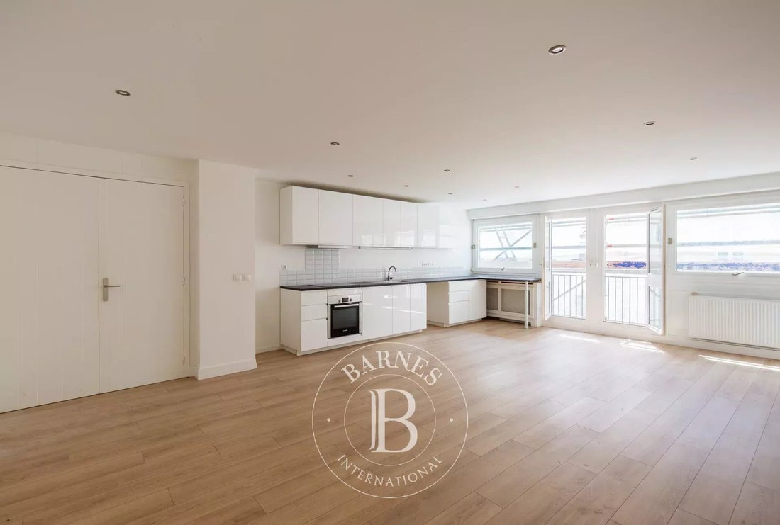 Apartment in Saint-Germain-en-Laye, Ile-de-France, France 2 - 18120048
