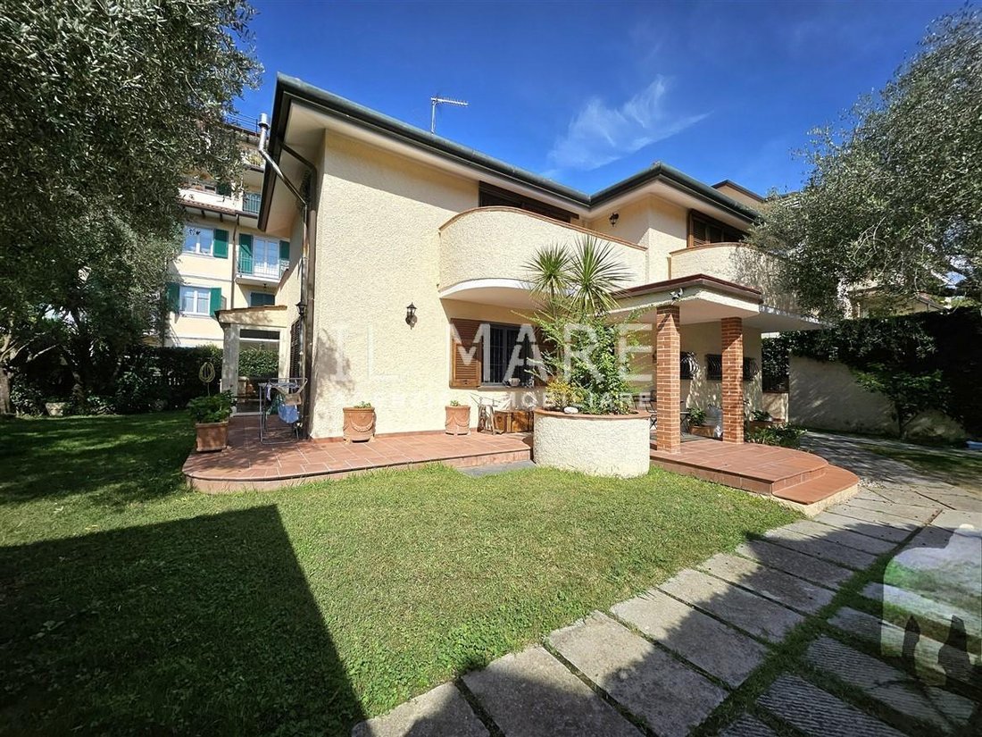 Villa in Cervara - Turano - Quercia, Massa, Italy 1 - 18123481
