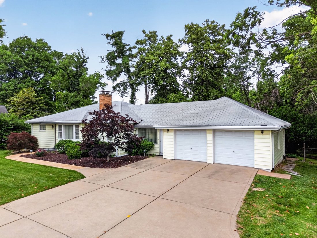 Creve Coeur, Missouri, United States 4 - 18120825