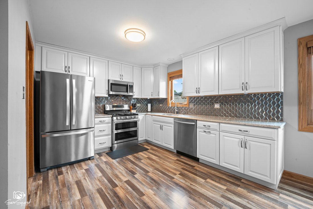 House in New Lenox, Illinois, United States 5 - 18123213