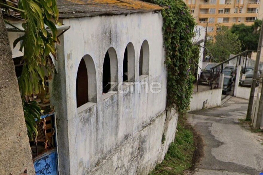 Land in Falagueira-Venda Nova, Lisbon, Portugal 3 - 18124279