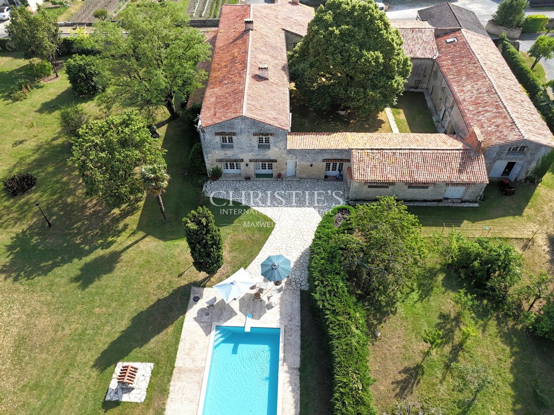 Estate in Nieulle-sur-Seudre, Nouvelle-Aquitaine, France 3 - 18120147