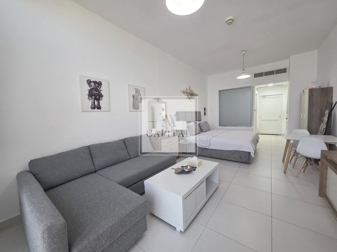 Apartment in Al Barsha South 5, Al Barsha, Dubai 4 - 18123502