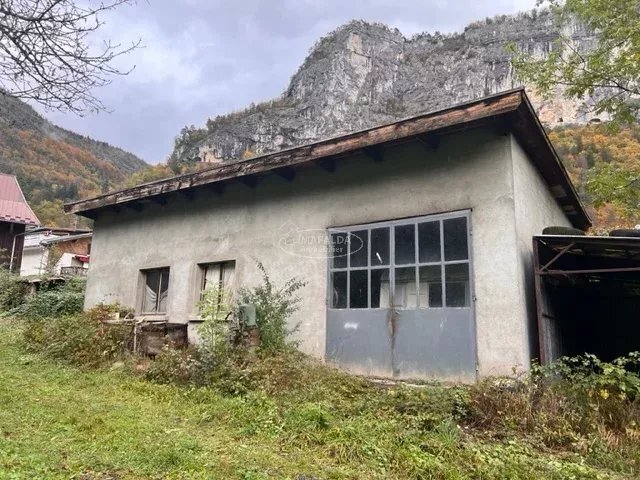 Estate in Magland, Auvergne-Rhône-Alpes, France 4 - 18121427
