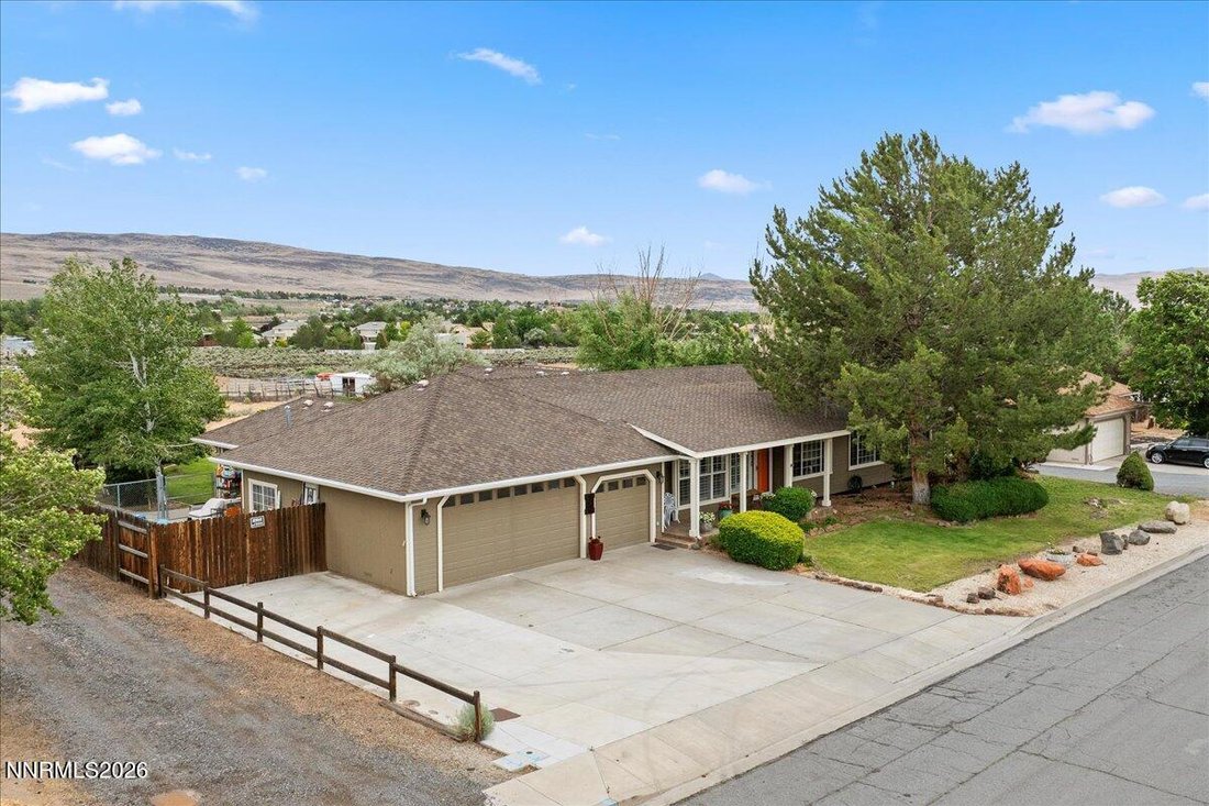 House in Sparks, Nevada, United States 2 - 18121421
