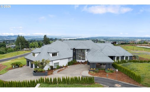 House in Camas, Washington, United States 1