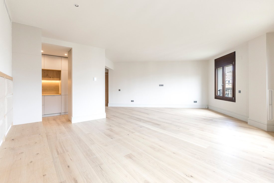 Apartment in Eixample, Barcelona, Spain 5 - 17136040