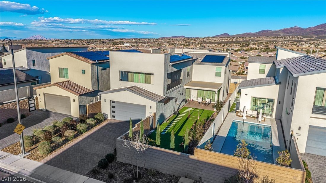 House in Henderson, Nevada, United States 1 - 18121471