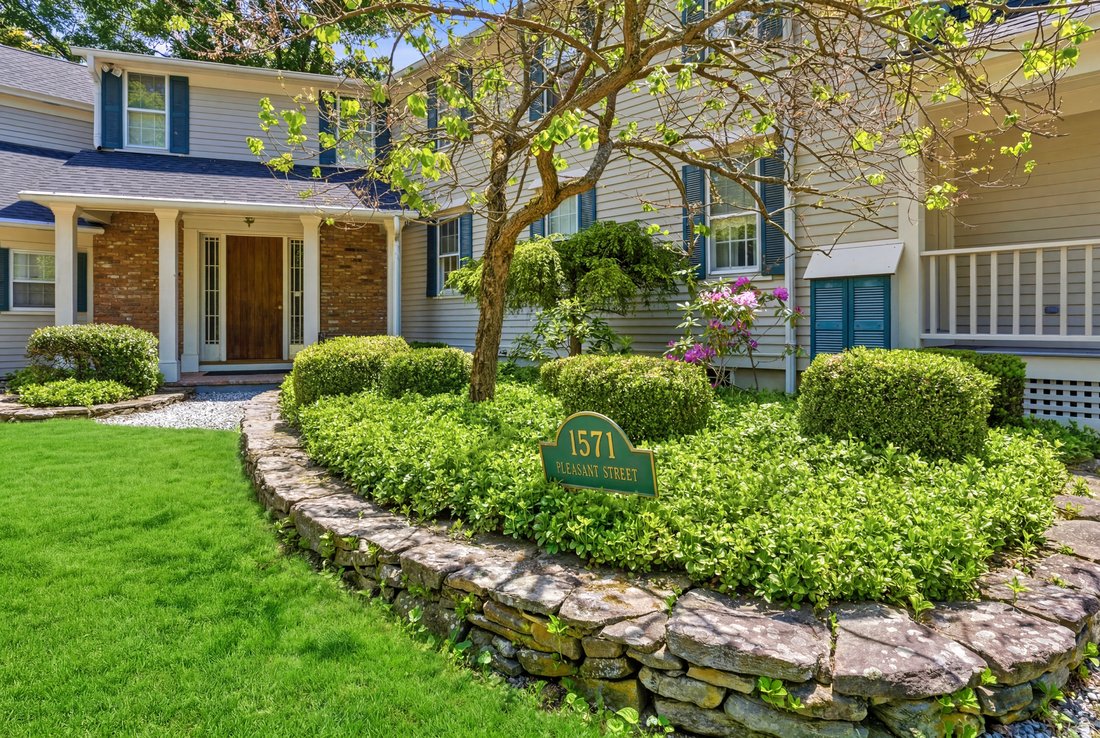 House in Lee, Massachusetts, United States 3 - 18121164
