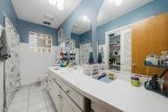 House in Addison, Illinois, United States 5 - 18119231