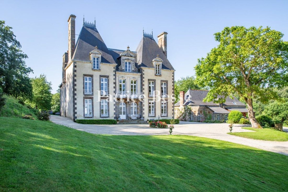 Castle in Combourg, Brittany, France 2 - 18121600