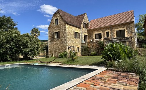 Maison à Meyrals, Nouvelle-Aquitaine, France 1