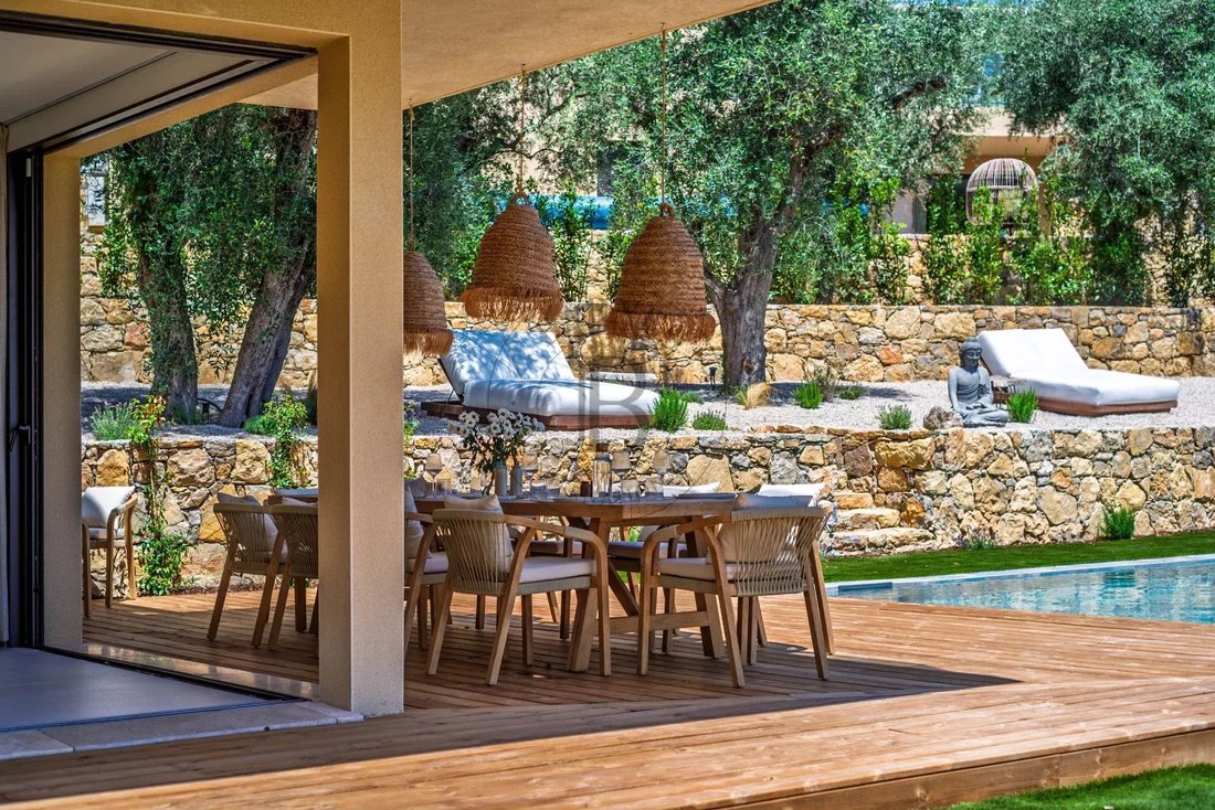 Villa in Opio, Provence-Alpes-Côte d'Azur, France 3 - 18119819
