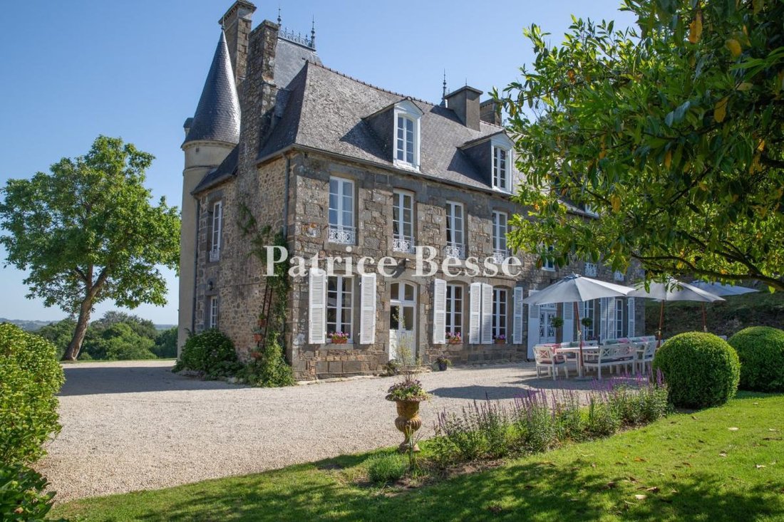 Castle in Combourg, Brittany, France 4 - 18121600