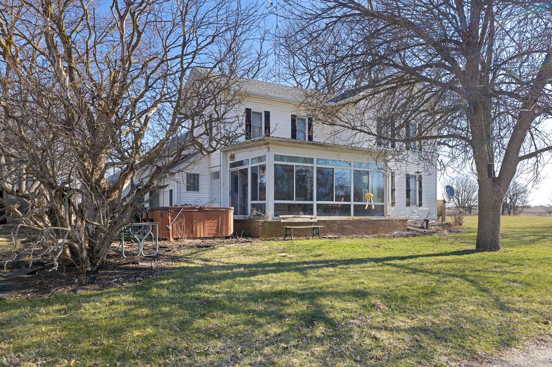 House in Steward, Illinois, United States 3 - 18119187