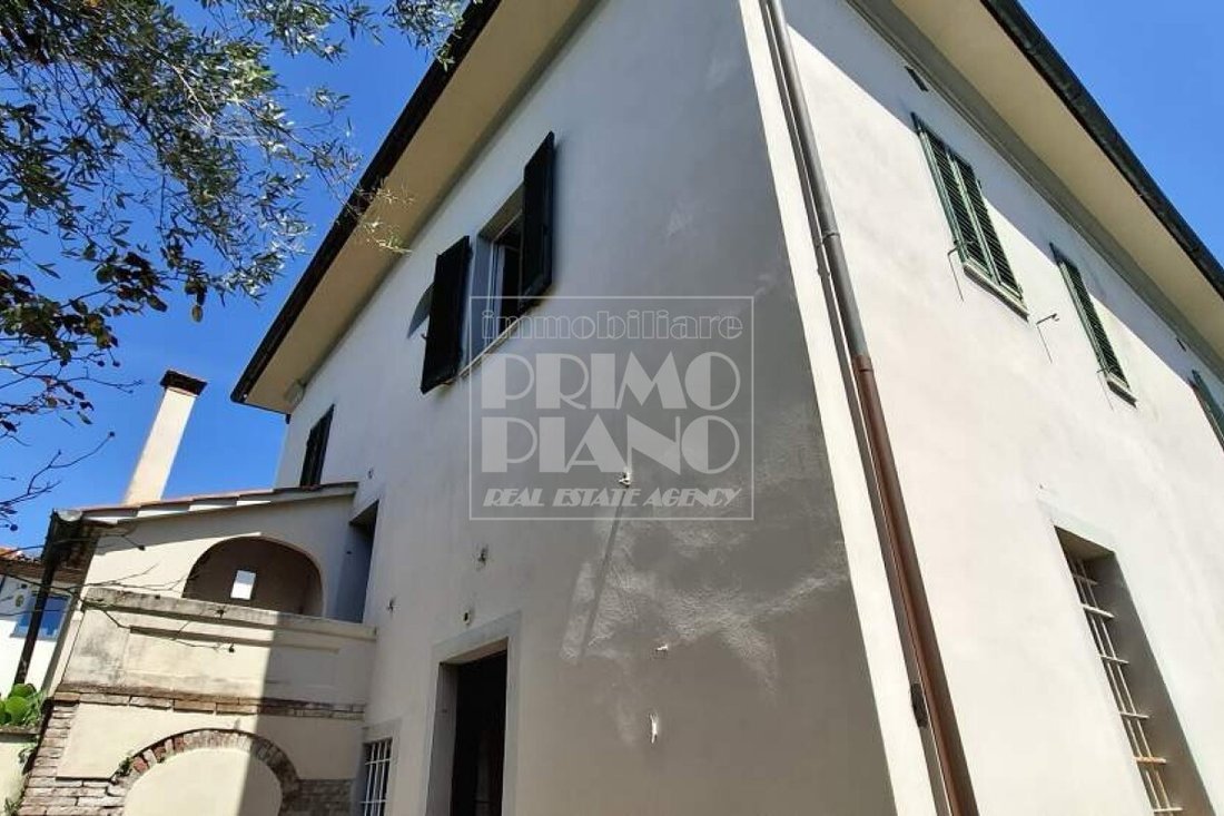 Villa in Montecarlo, Tuscany, Italy 2 - 18121643