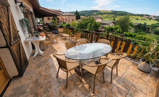 House in Oingt, Val d'Oingt, France 1