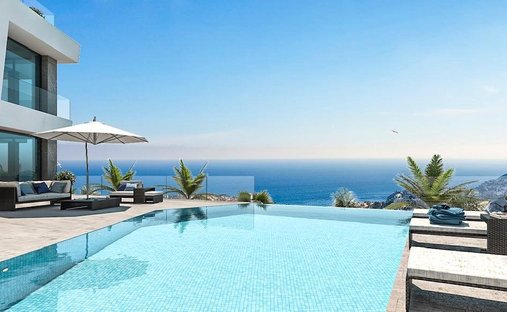 House in Calp / Calpe, Valencian Community, Spain 1