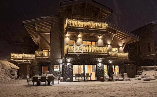 Chalet in Bourges, Centre-Val de Loire, France 1