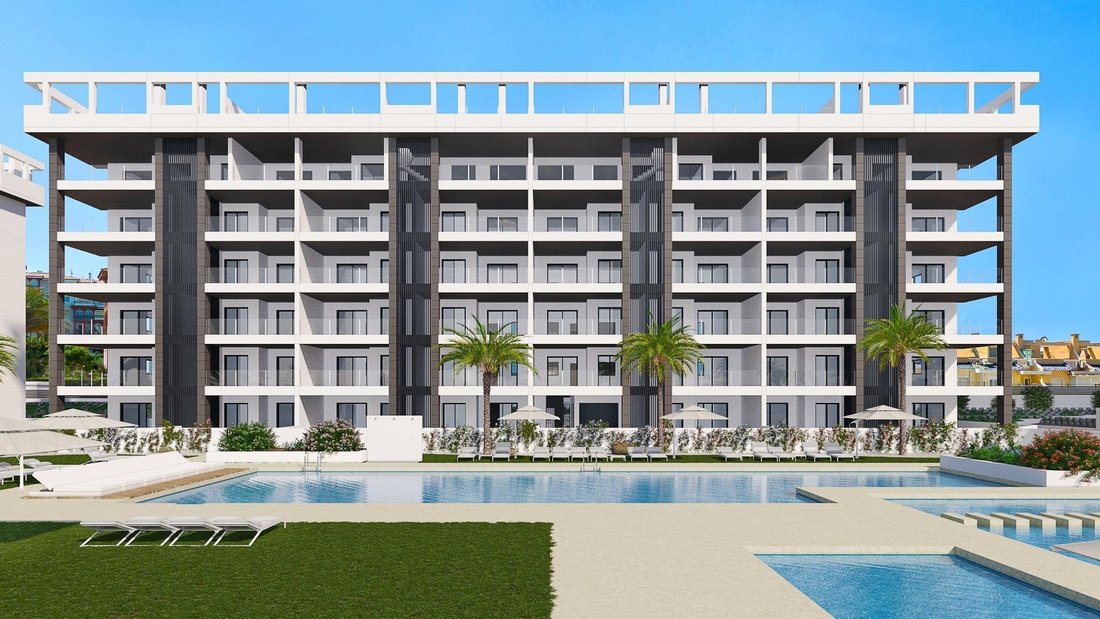 Apartment in Torrevieja, Valencian Community, Spain 5 - 18120881