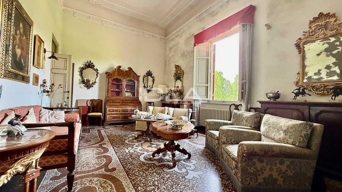 Apartment in Historic Center, Lucca, Tuscany 1 - 18119903