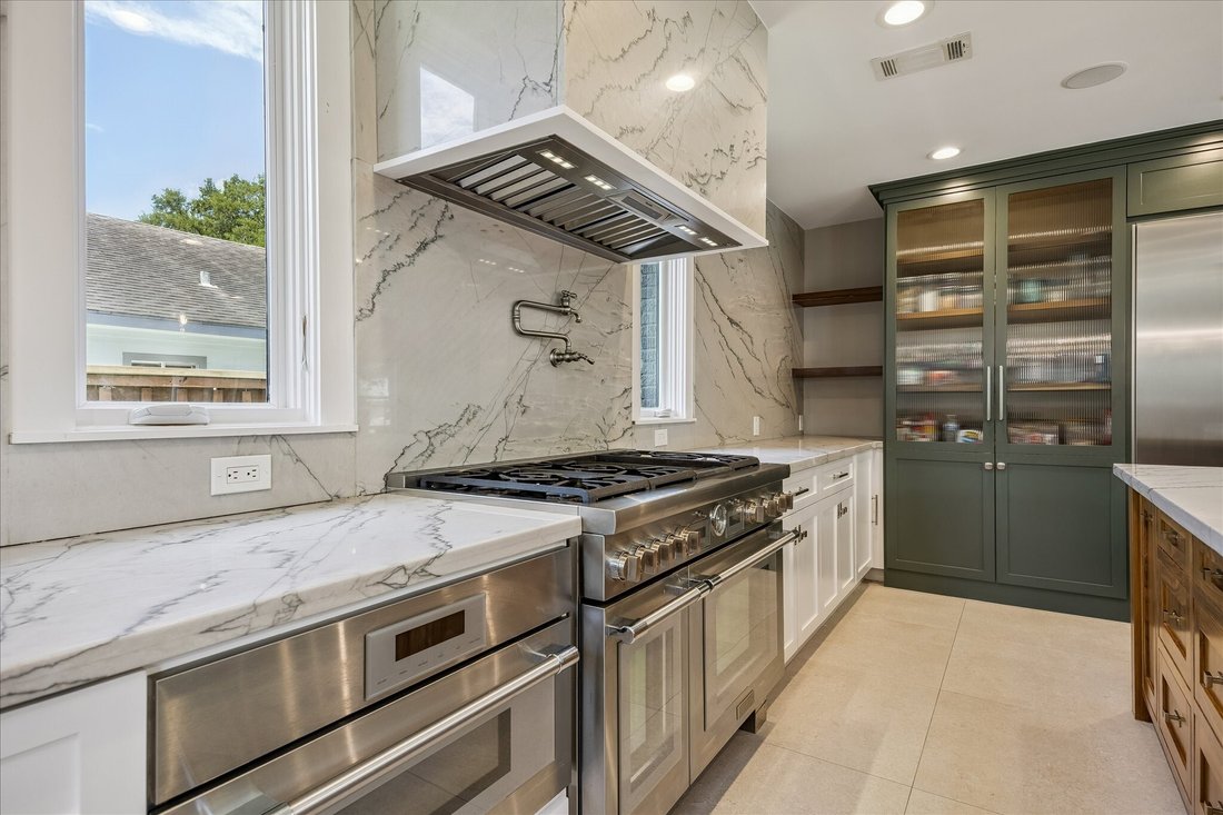House in Houston, Texas, United States 4 - 18090751