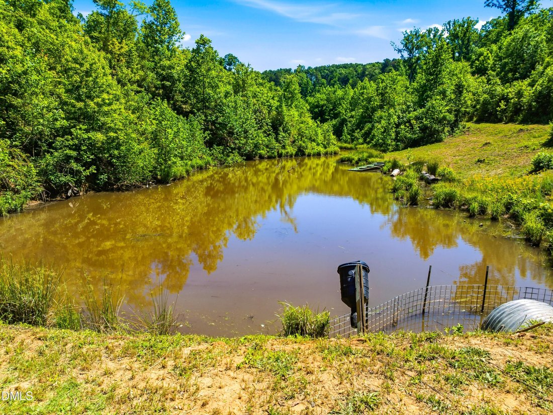 House in Rutherfordton, North Carolina, United States 5 - 18122118