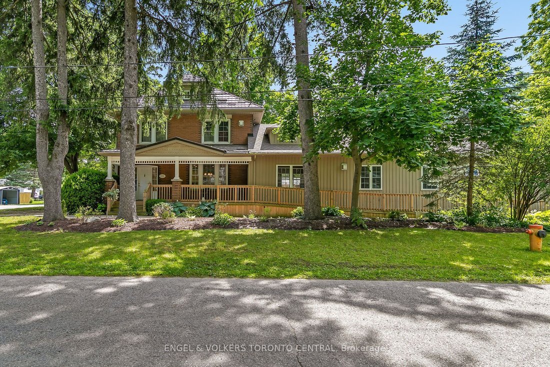 House in Rockwood, Ontario, Canada 1 - 18123588