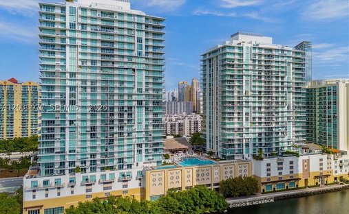 Condo in Sunny Isles Beach, Florida, United States 1