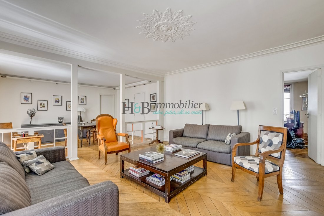 Apartment in Grange Aux Belles-Terrage, Paris 10e Arrondissement, Paris 3 - 18122257