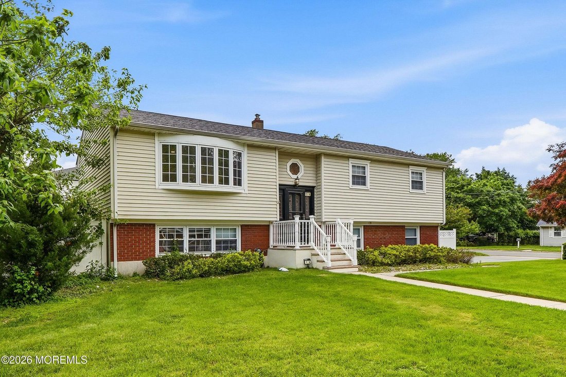 House in Oakhurst, New Jersey, United States 4 - 18119857
