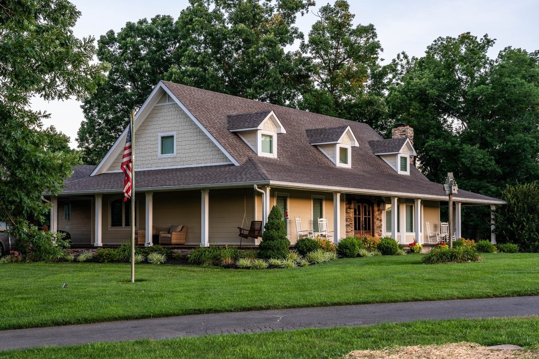 House in Hohenwald, Tennessee, United States 2 - 17540345
