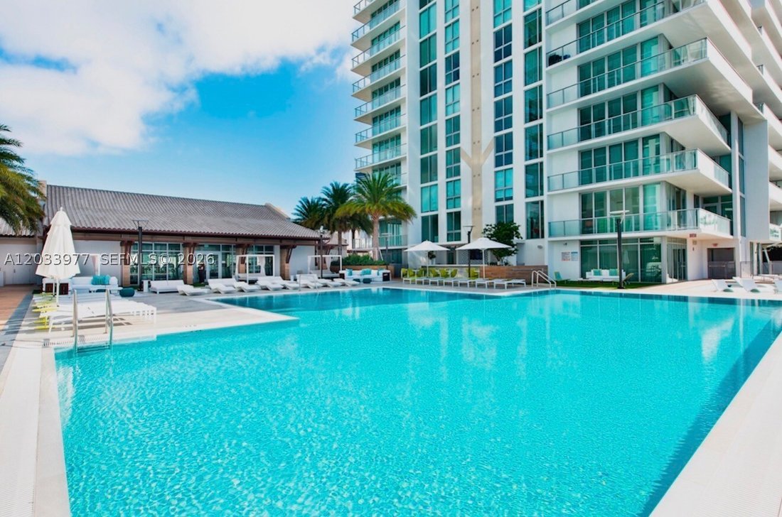 Condo in Sunny Isles Beach, Florida, United States 4 - 18122999