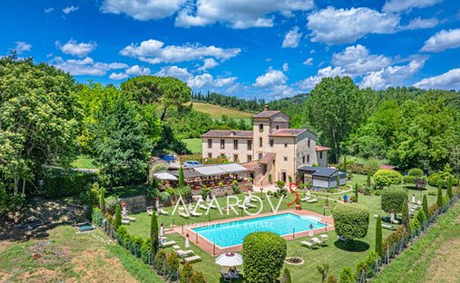 Villa in Monteriggioni, Tuscany, Italy 1